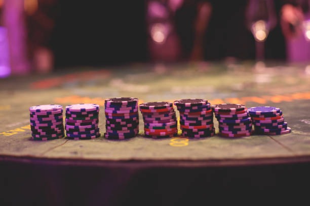 Live dealer table in HD on mobile